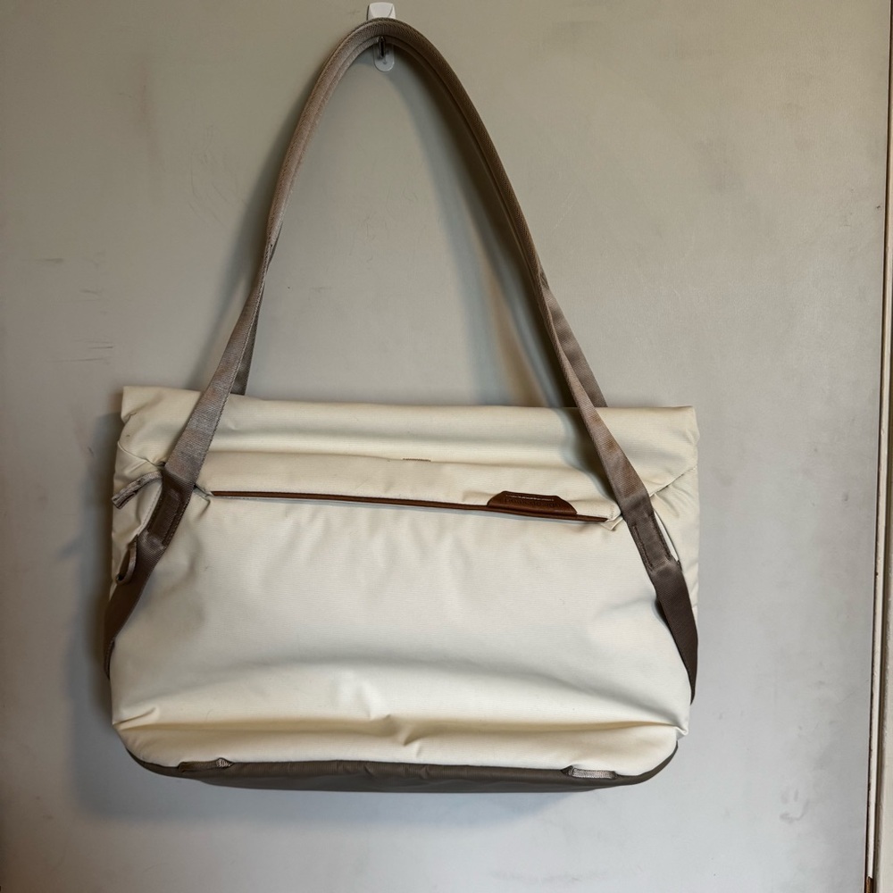 Cream and Brown Peak Design Everyday tote 15L